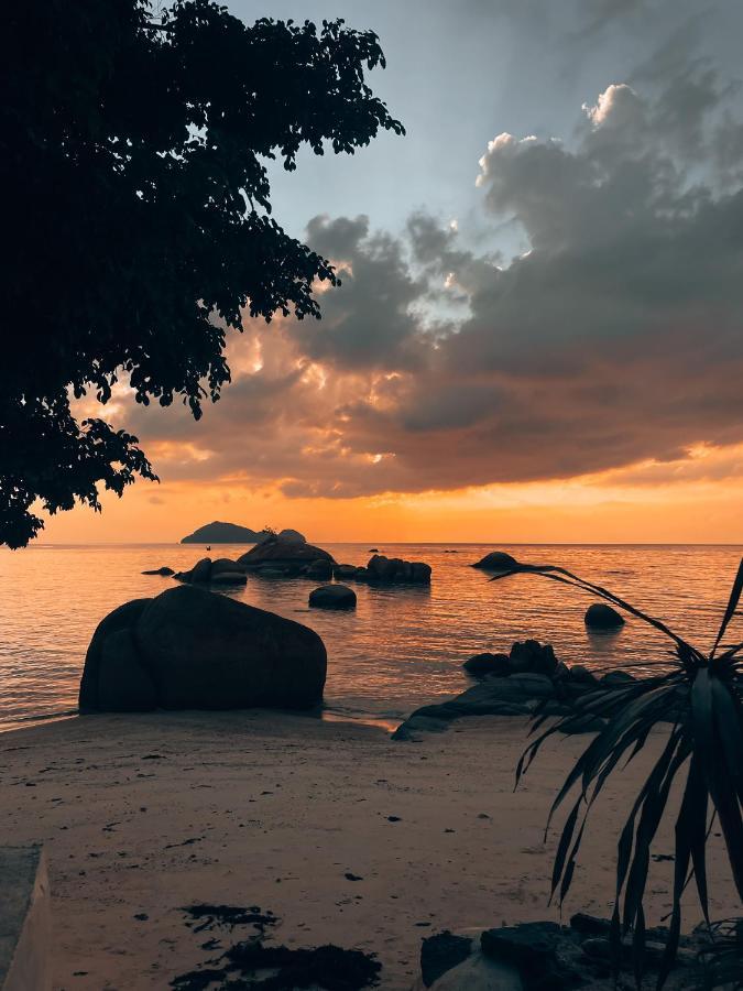 Ocean Vibes Hotel Thong Sala Bagian luar foto