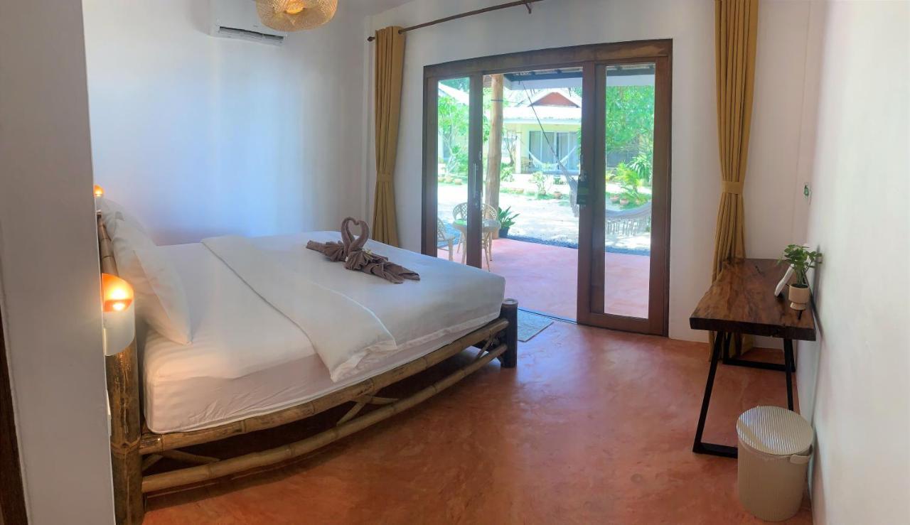 Ocean Vibes Hotel Thong Sala Bagian luar foto
