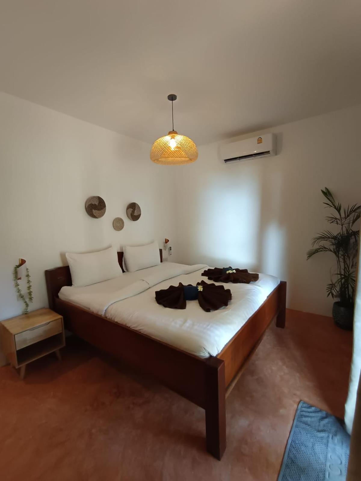 Ocean Vibes Hotel Thong Sala Bagian luar foto