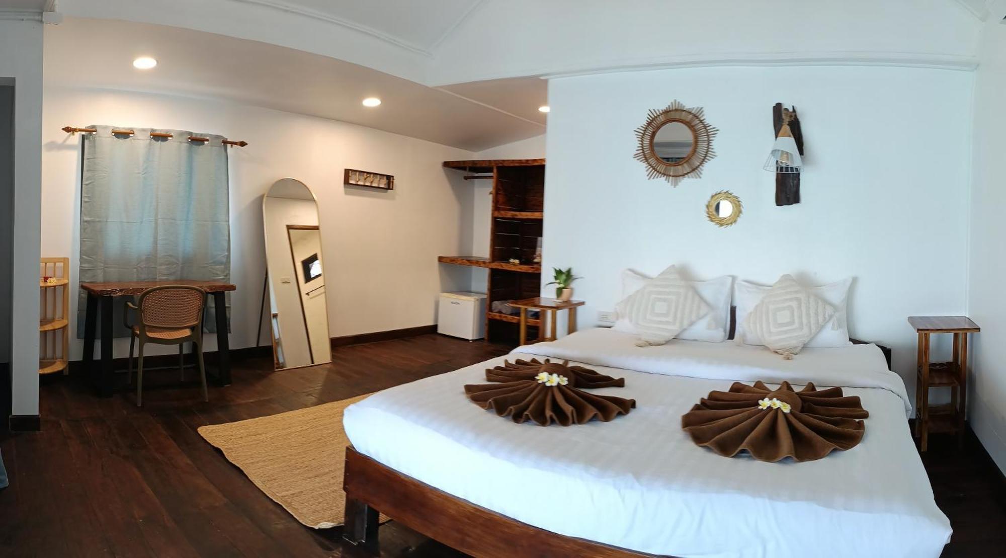 Ocean Vibes Hotel Thong Sala Bagian luar foto
